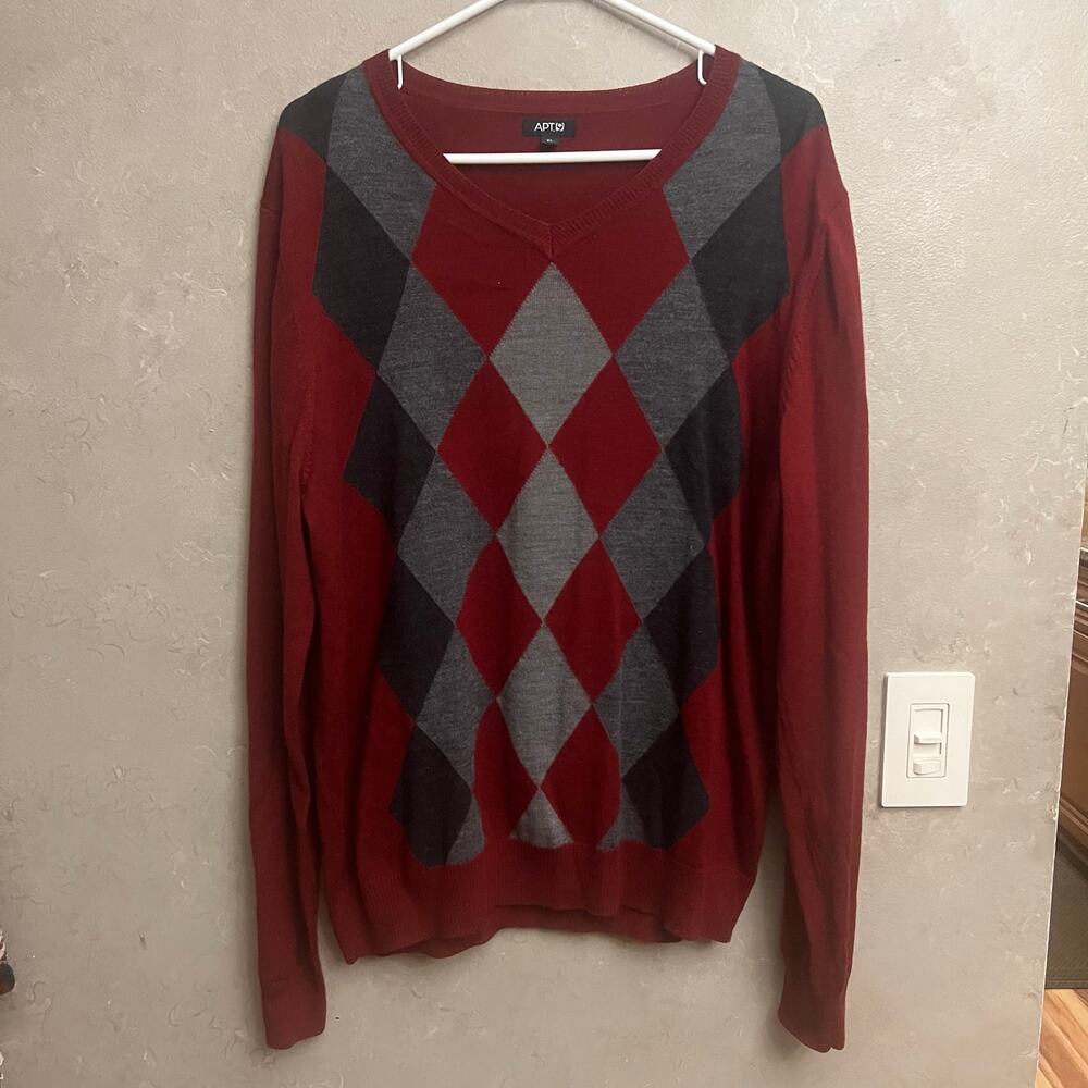 Apt. 9 XL Vintage Argyle Diamond V-Neck Sweater Red Gray XL - Picture 3 of 8